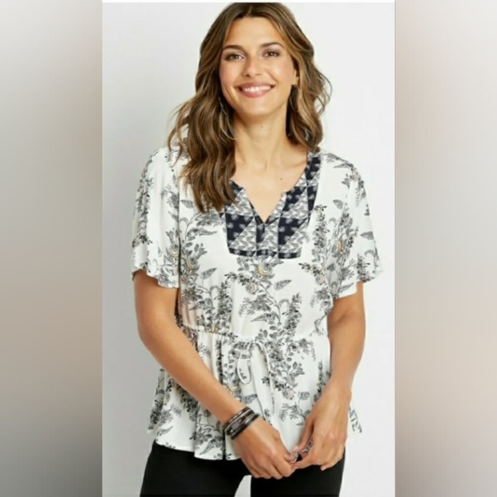 Maurices Floral Drawcord Waist Peasant Top Medium